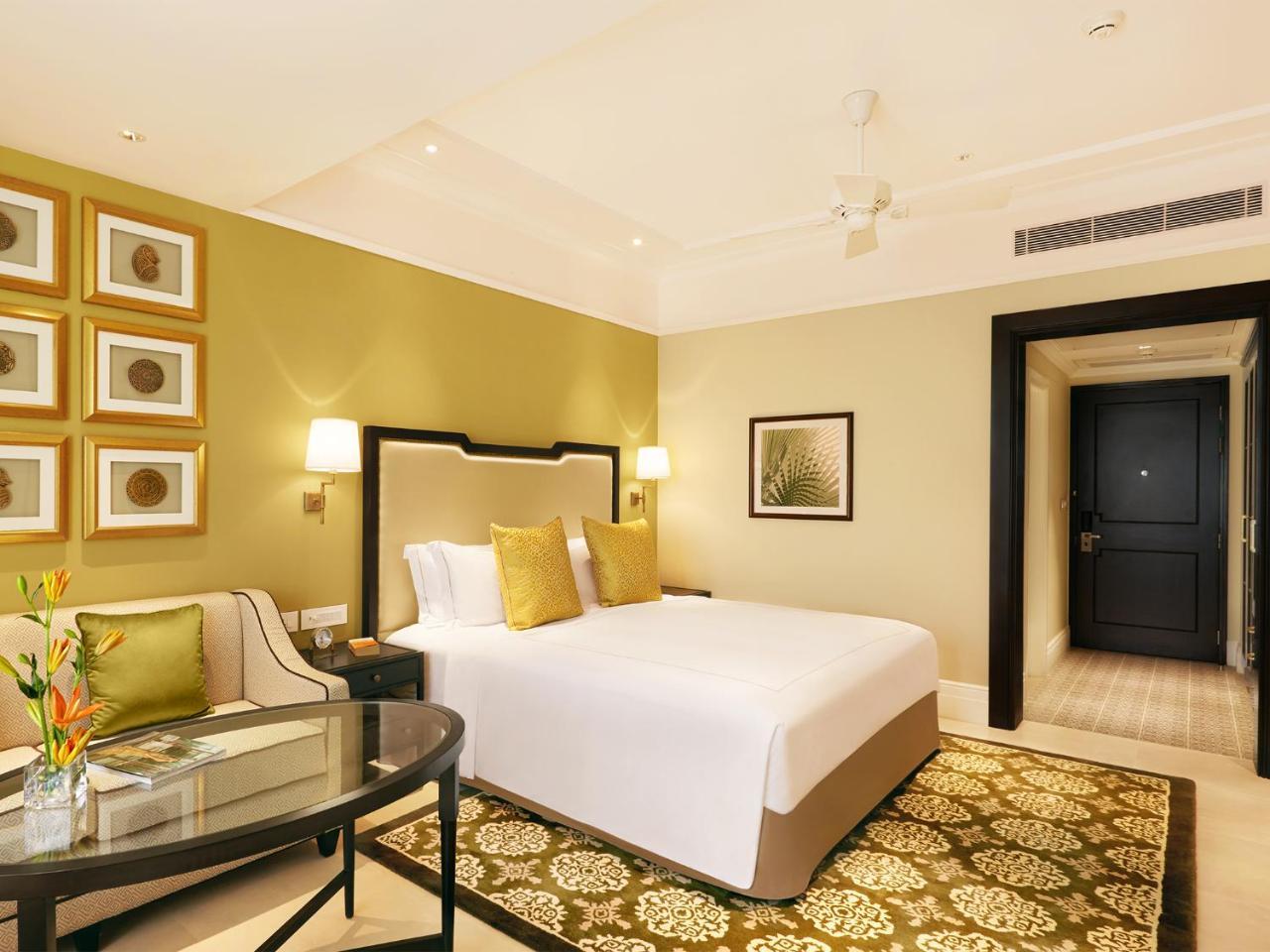 Hotel Taj Connemara, Chennai Zewnętrze zdjęcie