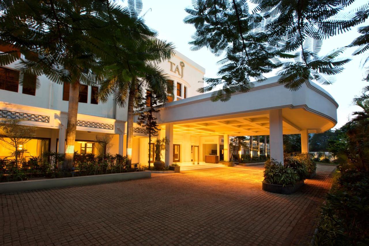 Hotel Taj Connemara, Chennai Zewnętrze zdjęcie